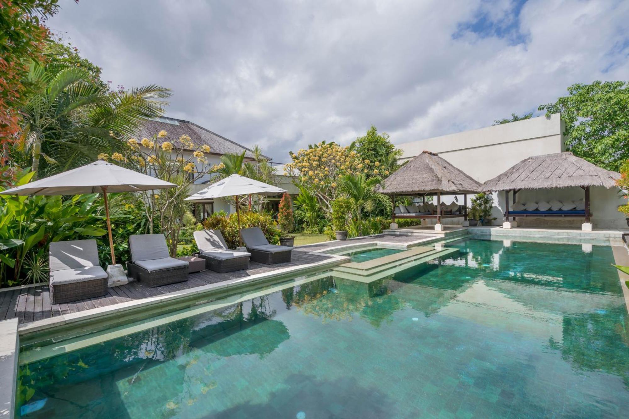 Villa Kaira Estate Canggu Eksteriør bilde