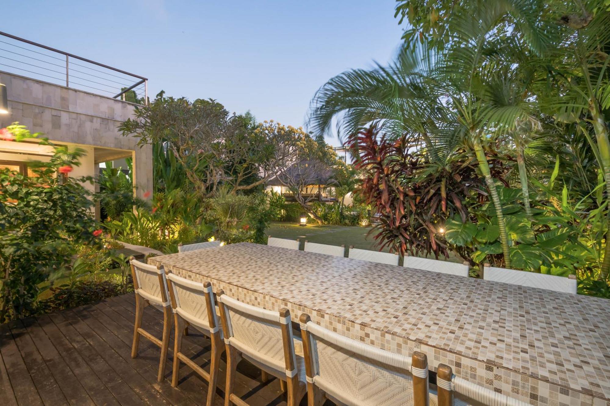 Villa Kaira Estate Canggu Eksteriør bilde