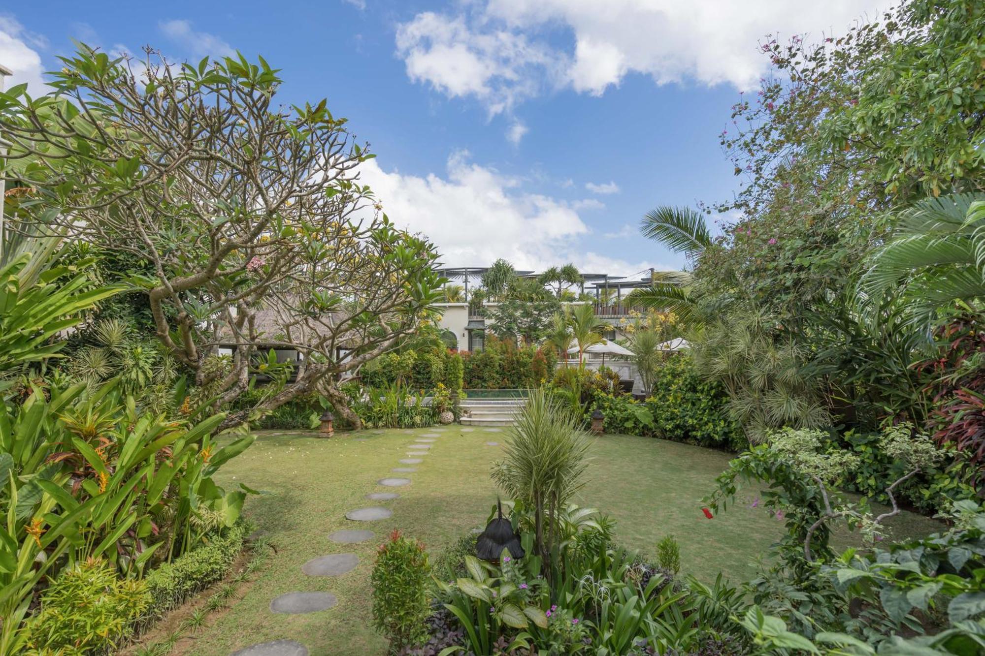 Villa Kaira Estate Canggu Eksteriør bilde